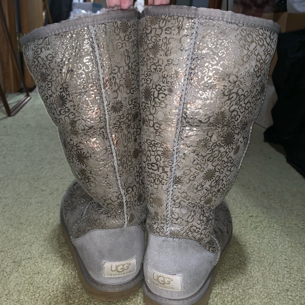 Tall gray shimmer uggs